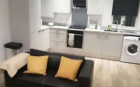 Lovely 1-Bedroom Flat In Hinckley, Le10
